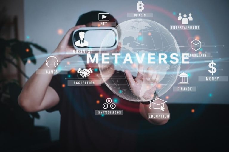 What experts says about metaverse