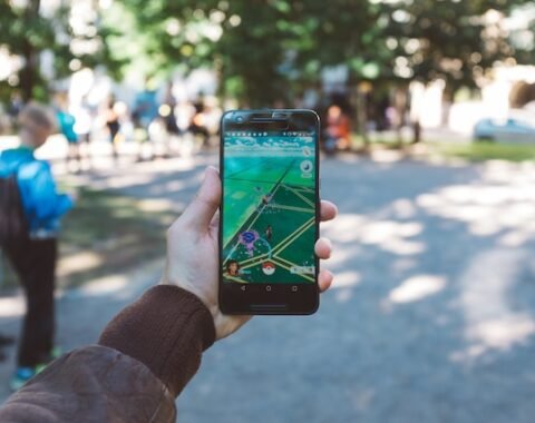 Augmented reality applications examples: Pokemon GO