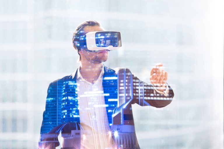 Virtual reality leadership training